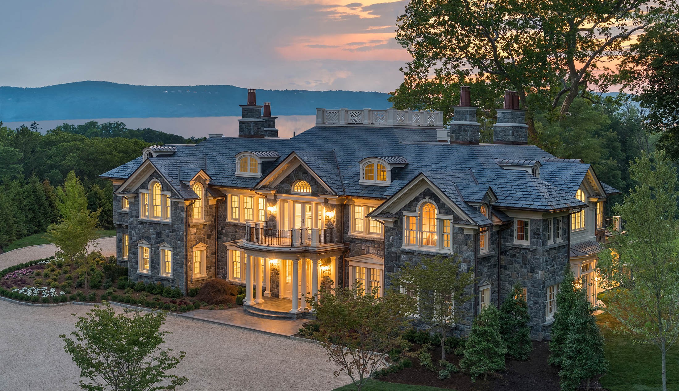 Luxury & Estate Homes